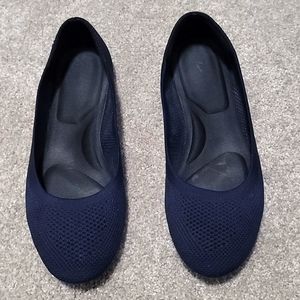 Womens flats